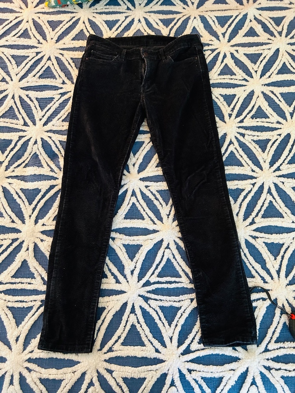 Levi's low-rise, wide wale corduroy jeans